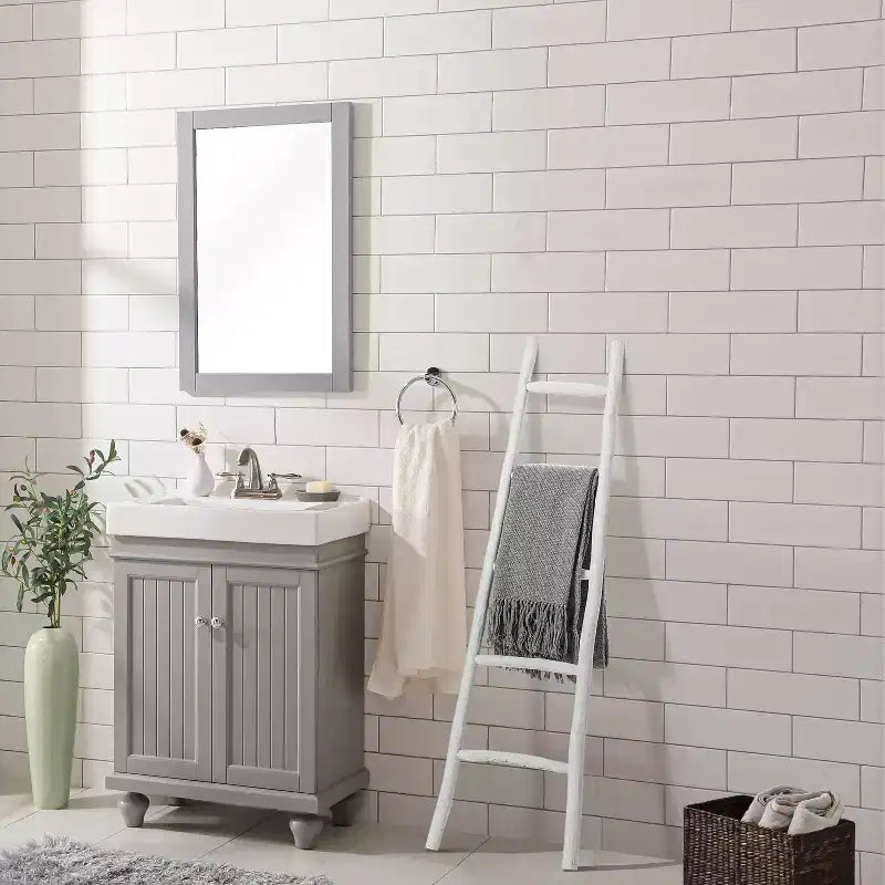 White Solid Wood 5-Rung Blanket Ladder